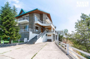 StayVista at The Rustic Retreat - Lawn, Bonfire & Valley View